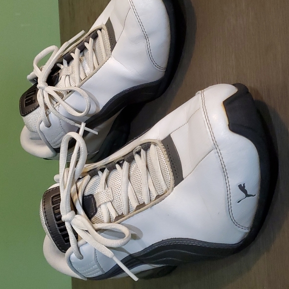 Men's Puma Tennis Shoes - Picture 8 of 8